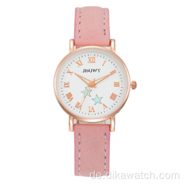 Neue trendige lustige Uhr für Frauen mit mattem Lederband Mode kausale Quarzuhren für Damen Charme kleine Zifferblatt Armbanduhr